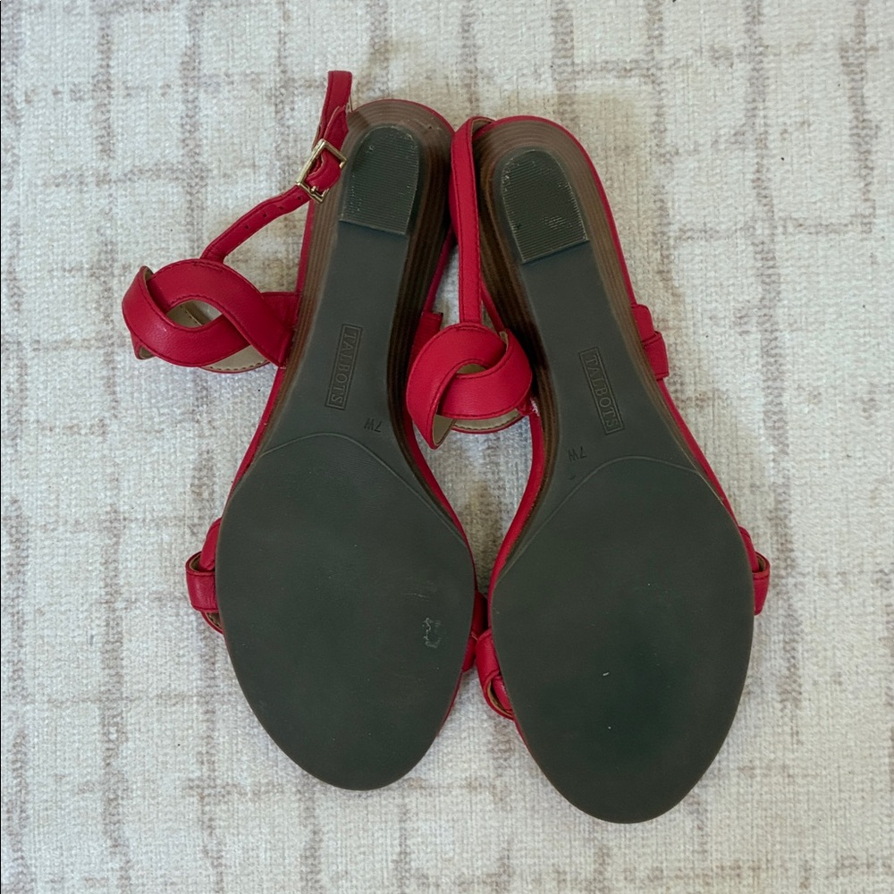 EUC Talbots red capri twist wedge 7 Wide sandals - Picture 4 of 4